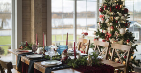 Sala de Jantar com Decoração de Natal