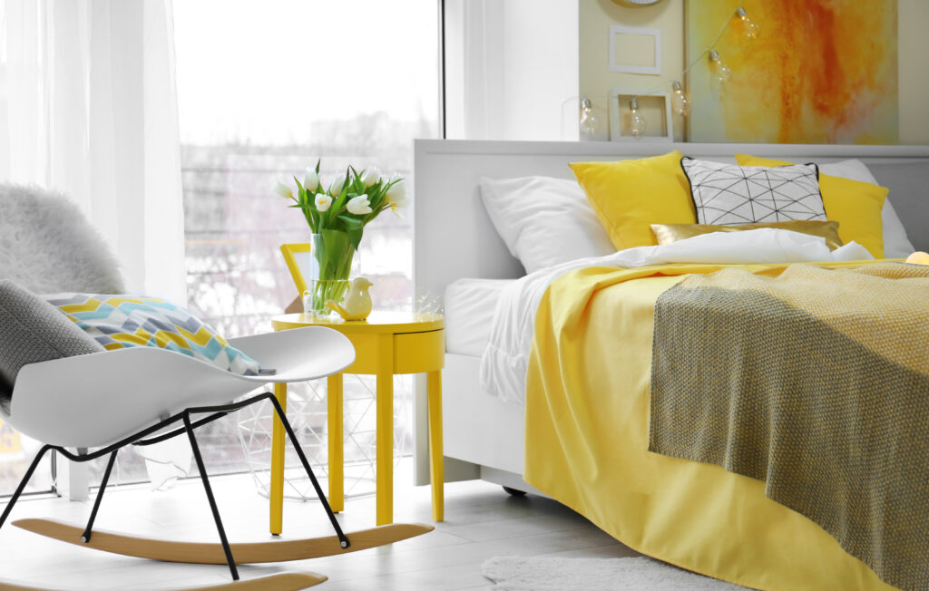 quarto-amarelo-transforme-seu-espaco-com-cor-e-estilo