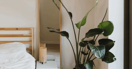 Espelhos no quarto: onde colocar e como usar pra ampliar e valorizar o ambiente