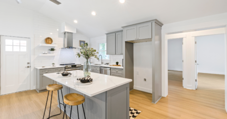 Banquetas Altas para Balcão: Como Escolher e Decorar